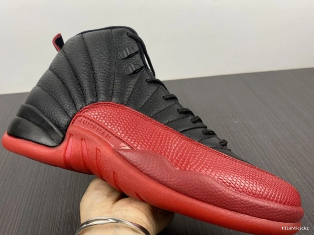 002 Retro Jordan Flu Game (2016) 130690 12 0715